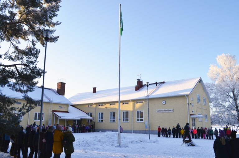 Tuorsniemen koulun Vihreä lippu
