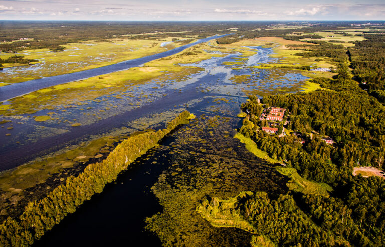 Ilmakuva Meri-Porin suistoalueesta