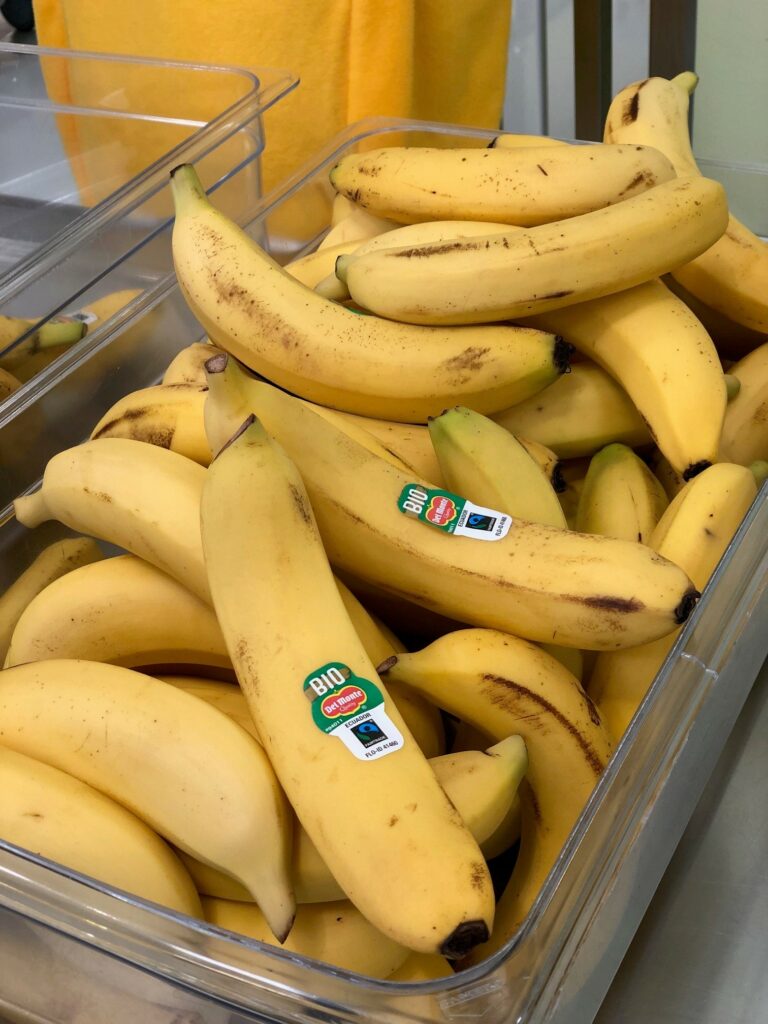 Reilun kaupan banaaneita