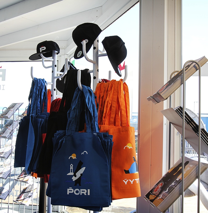 Pori-tuotteita saa myös verkkokaupasta shop.visitpori.fi.
