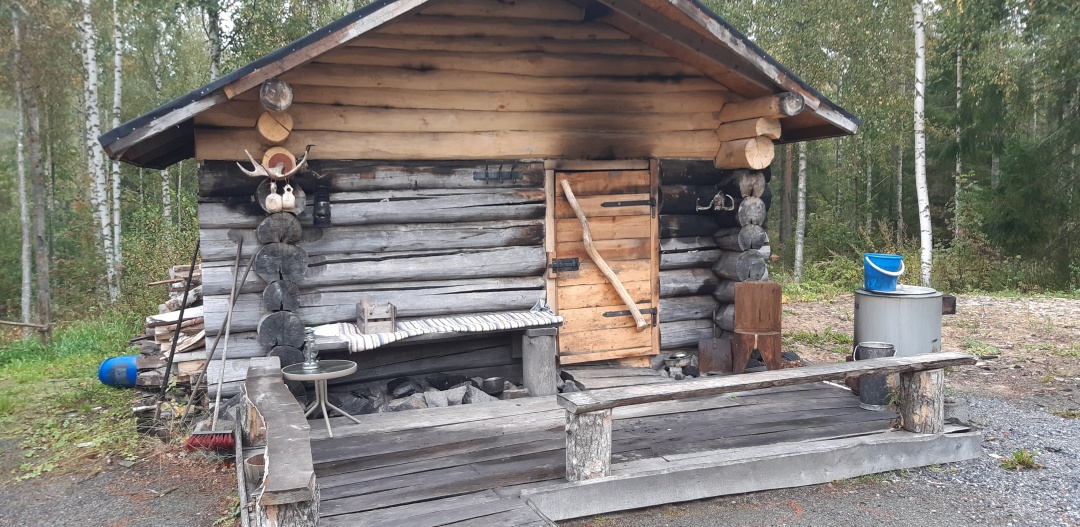 Sahakosken Pirtti, smoke sauna