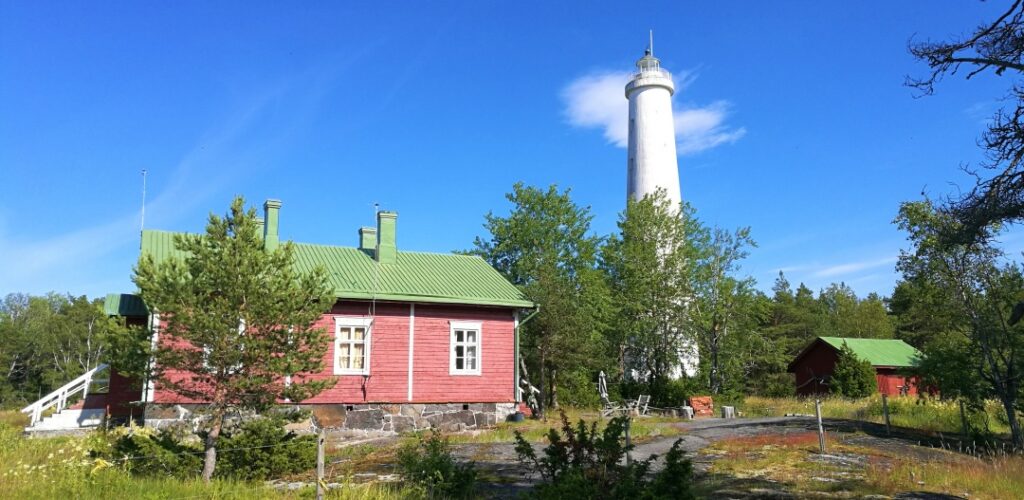 The lighthouse island of säppi