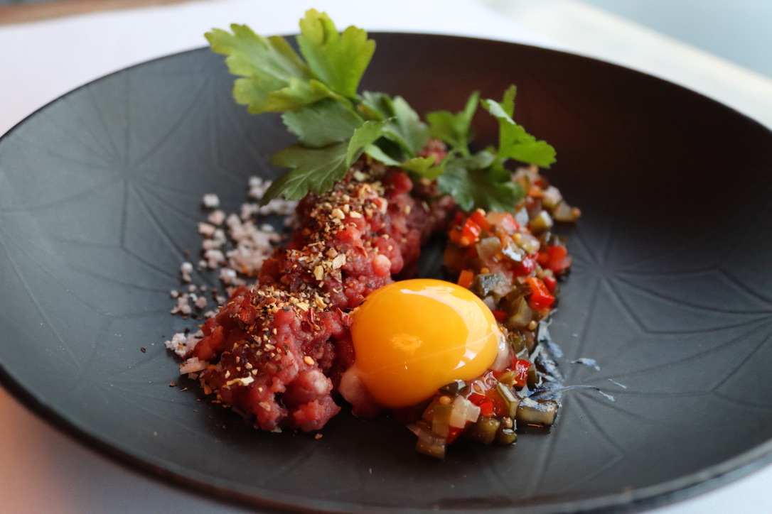 Steak & Whiskey house Galle tartar annos