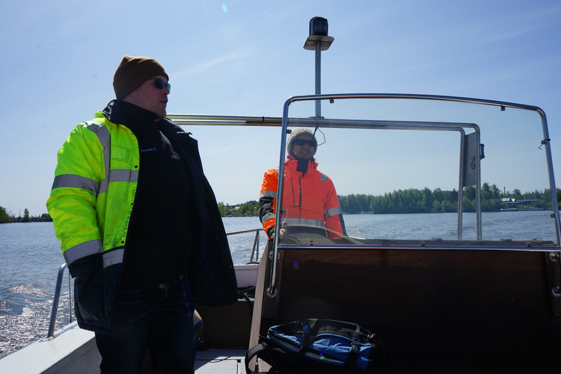 Reposaaren veneneuvos veneen kuljettaja ja matkustaja vesillä